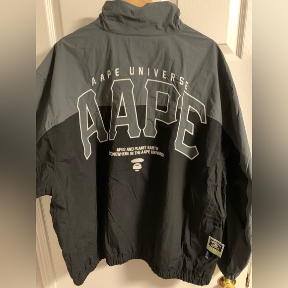 Black and grey bape windbreaker - Picture 6 of 9